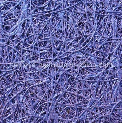 Διακόσμηση οροφής με πολύχρωμα ακουστικά πάνελ και πλακέτα από φυτικό τσιμέντο