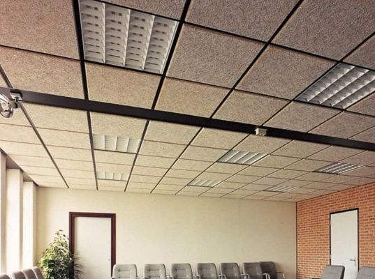 Ακουστική ξύλινη φύλλα Eco-friendly E0 ηχομόνωση Υδροπροστασία και πυρόπροστασία