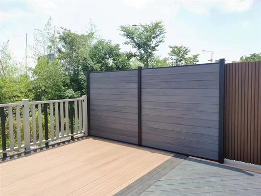 Στρίψιμο Φινίρισμα Αδιάβροχο και ανθεκτικό στις καιρικές συνθήκες WPC εξωτερικό τοίχωμα επιφάνειας 156MM * 21MM