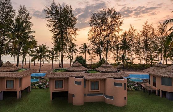 Προσαρμοσμένο τεχνητό συνθετικό περιβάλλον πλακάκια στέγης από άχυρο για υψηλή ευελιξία