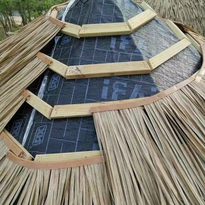 Αναβάθμιση σε Noya Strawched Tile 1000 * 600mm για Tiki Τεχνητή στέγη από σίδηρο