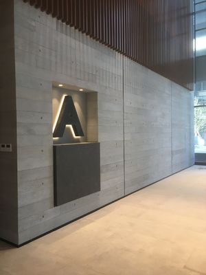 Υλικά άμεσης χρήσης Αδιάβροχο ηχητικό ενισχυμένο διαχωριστικό πλάνο από φυτικό τσιμέντο για γραφεία