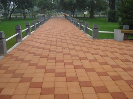 Στυλάτο συντρίμμισμα γκρι και κόκκινο κεραμικό νερό διαπερατό τούβλο για τον κήπο οδικής οδού